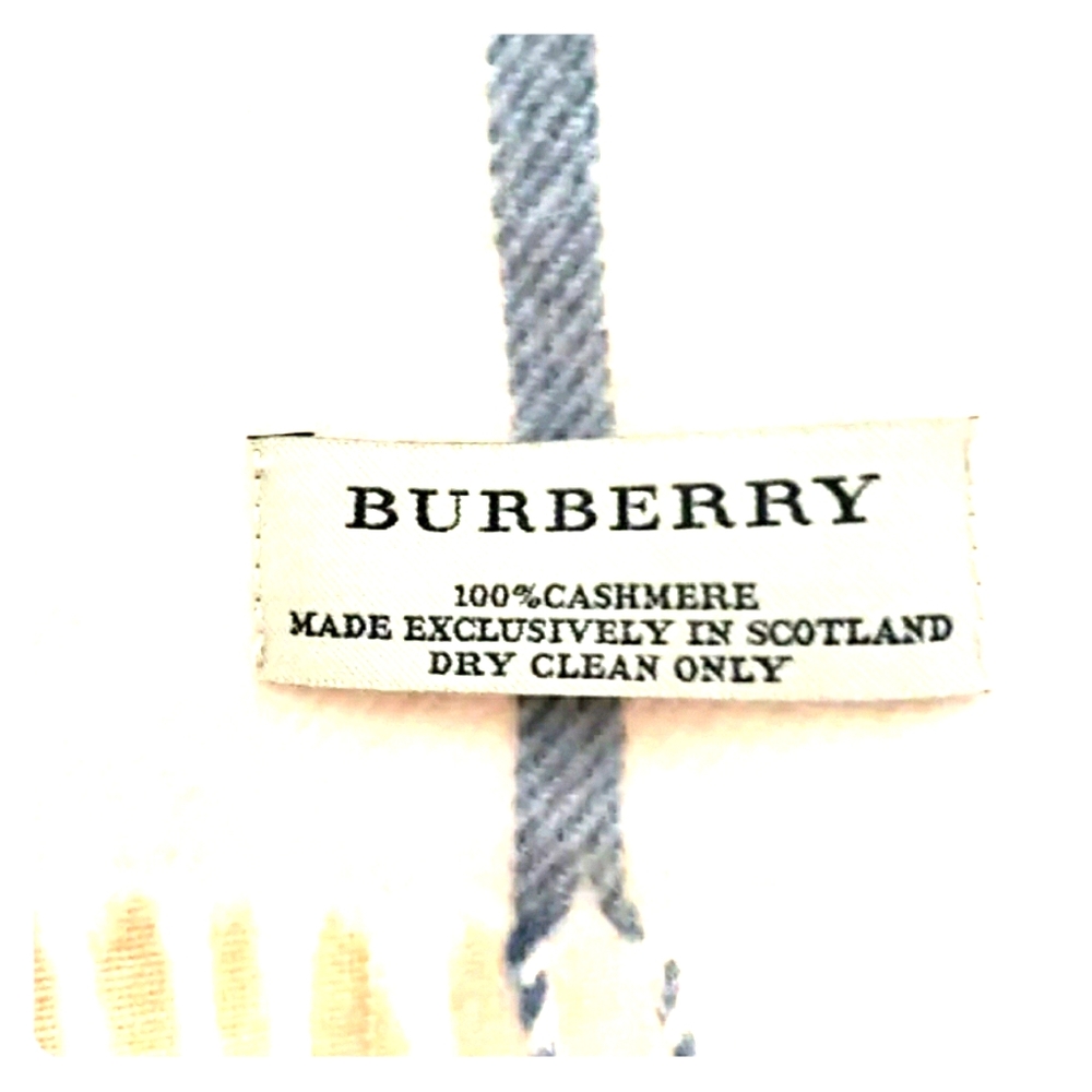 Burberry Summer/Spring  Scarf - Picture 2 of 4